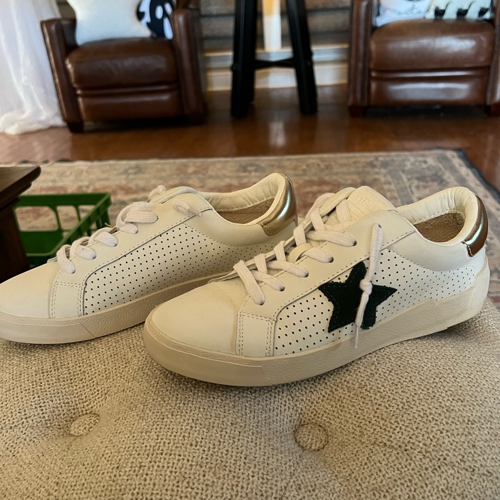 Vintage Havana kicks!